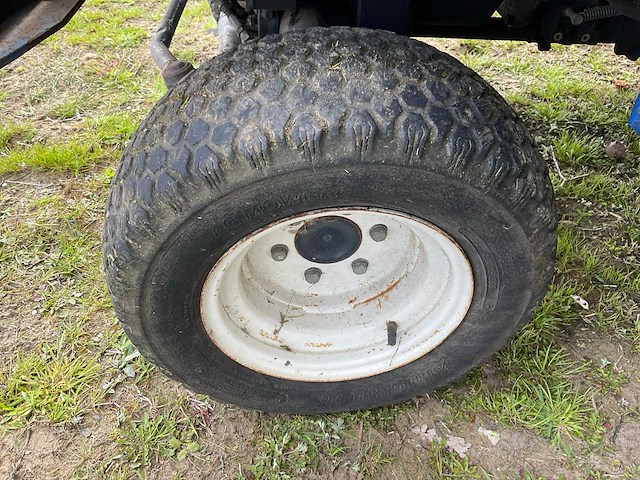 Iseki sf330 maaimachine - afbeelding 6 van  9