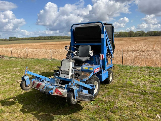 Iseki sf330 maaimachine - afbeelding 1 van  24
