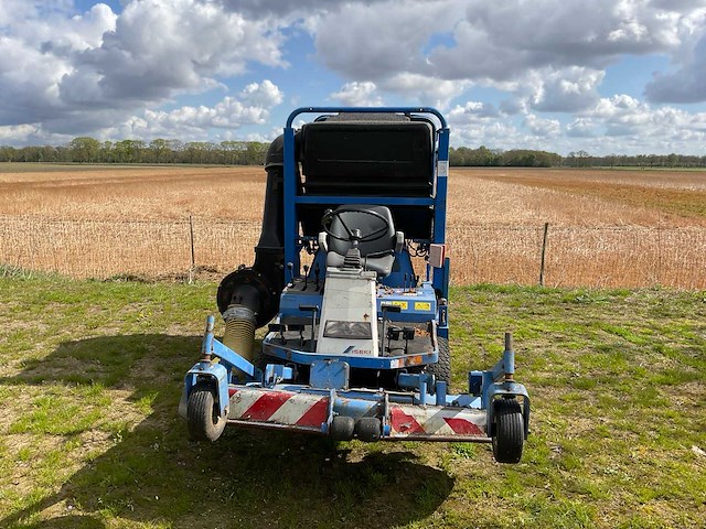Iseki sf330 maaimachine - afbeelding 12 van  24