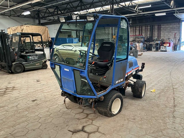 Iseki sf370 maaimachine - afbeelding 1 van  11