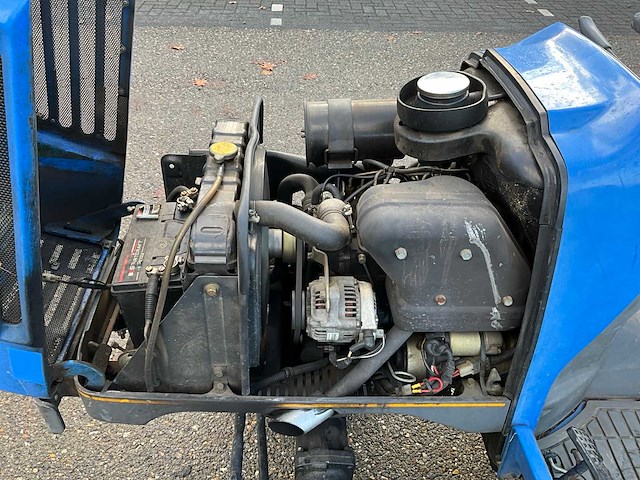 Iseki sial 15 4wd minitractor - afbeelding 14 van  23