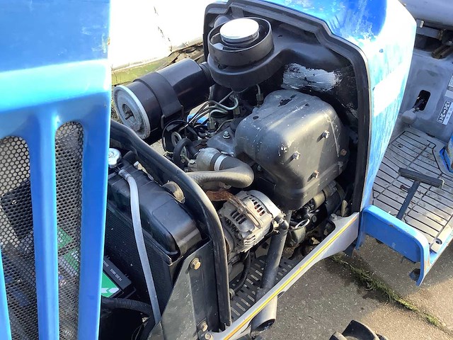 Iseki sial 17 industriële trekker - afbeelding 10 van  10