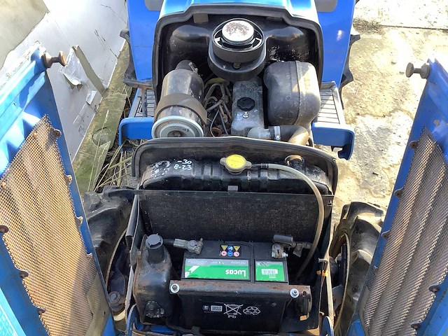 Iseki sial 17 industriële trekker - afbeelding 5 van  14