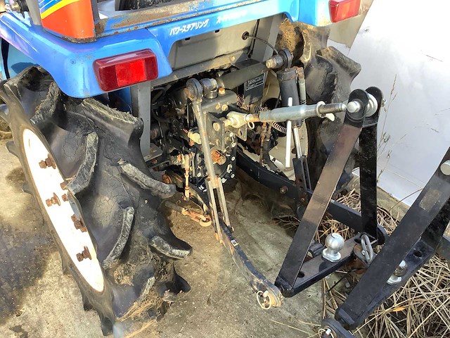 Iseki sial 17 industriële trekker - afbeelding 10 van  14