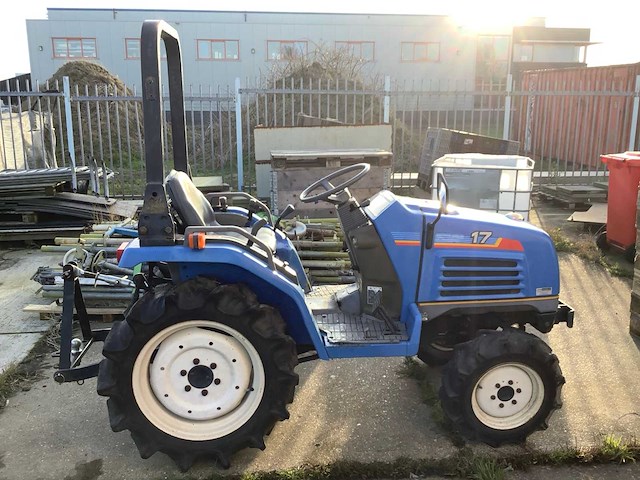 Iseki sial 17 industriële trekker - afbeelding 1 van  11