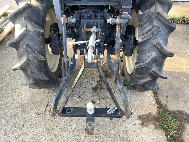 Iseki sial 17 industriële trekker - afbeelding 8 van  11