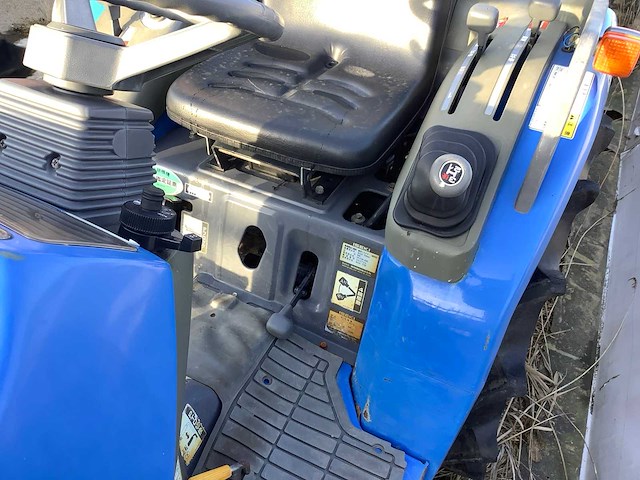Iseki sial 173 industriële trekker - afbeelding 8 van  9