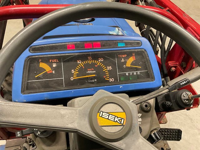 Iseki sial 19 tractor met voorlader - afbeelding 4 van  17