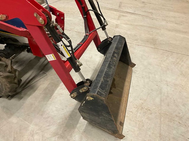 Iseki sial 19 tractor met voorlader - afbeelding 5 van  17