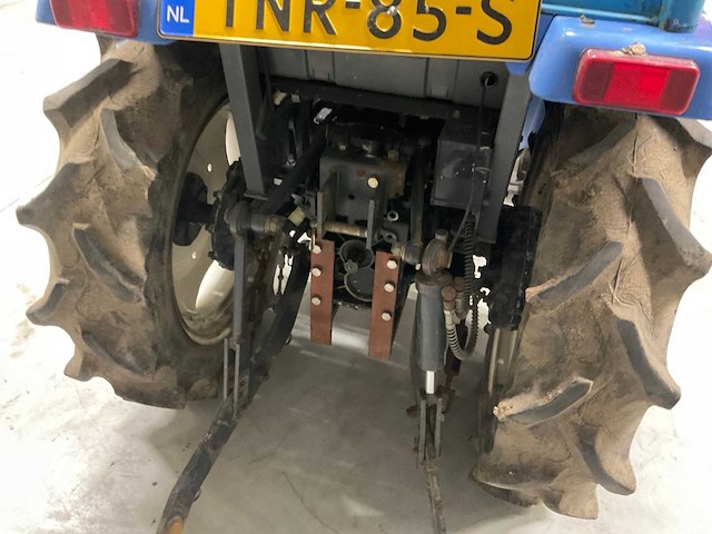 Iseki sial 19 tractor met voorlader - afbeelding 8 van  17