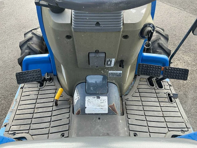 Iseki sial 193 smalspoor- en compacttractor - afbeelding 7 van  19