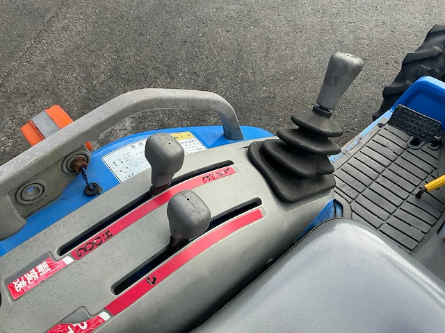 Iseki sial 193 smalspoor- en compacttractor - afbeelding 8 van  19