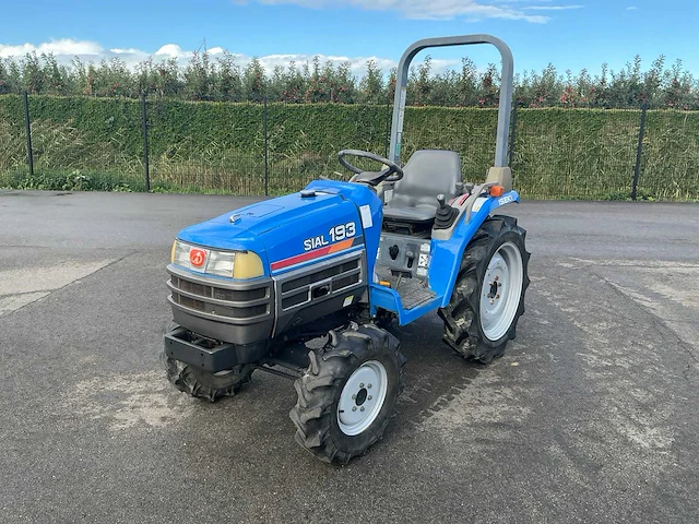 Iseki sial 193 smalspoor- en compacttractor - afbeelding 1 van  19