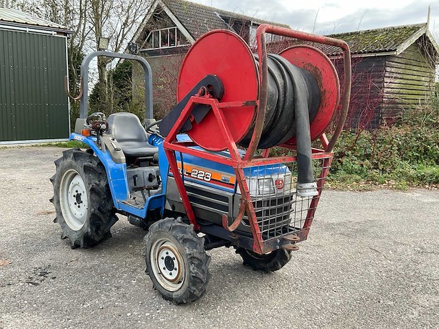 Iseki sial 223 compacttractor - afbeelding 6 van  13