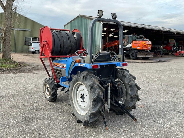 Iseki sial 223 compacttractor - afbeelding 8 van  13