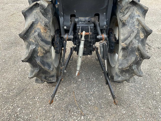 Iseki sial 223 compacttractor - afbeelding 12 van  13