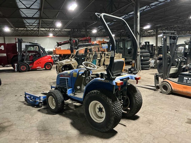 Iseki tf3125a minitractor - afbeelding 5 van  7