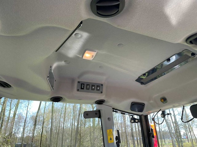 Iseki tg 6507 vierwielaangedreven landbouwtractor - afbeelding 2 van  17