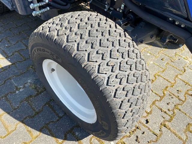 Iseki tg 6507 vierwielaangedreven landbouwtractor - afbeelding 17 van  17