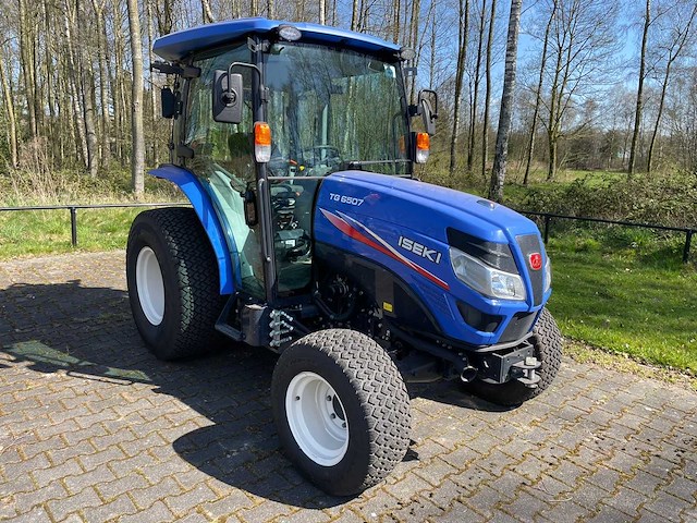 Iseki tg 6507 vierwielaangedreven landbouwtractor - afbeelding 13 van  17
