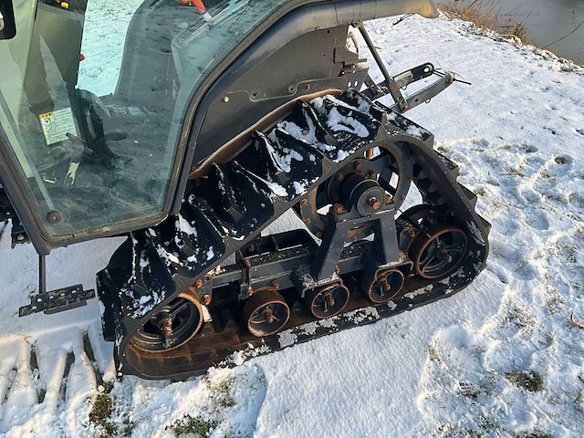 Iseki th 265 minitractor met rupsonderstel - afbeelding 5 van  21