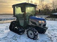 Iseki th 265 minitractor met rupsonderstel - afbeelding 17 van  21