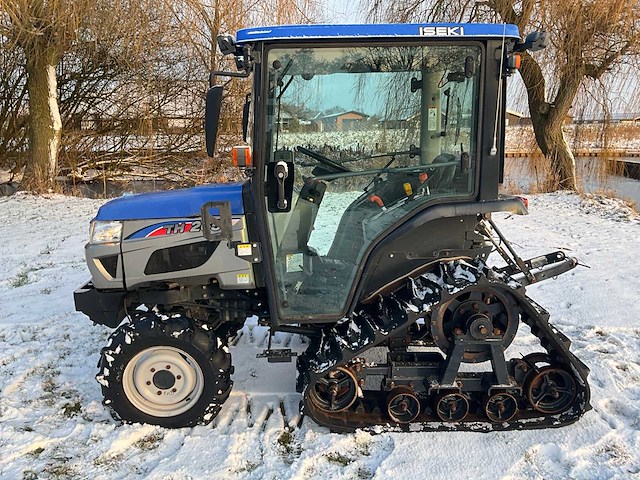 Iseki th 265 minitractor met rupsonderstel - afbeelding 19 van  21