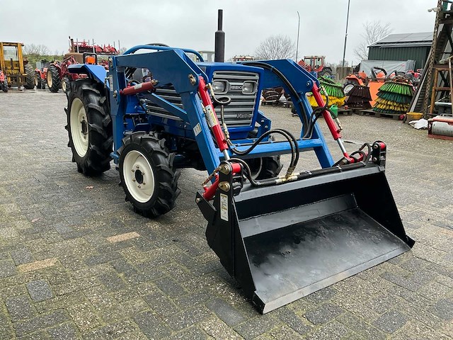 Iseki tl2100f minitractor - afbeelding 13 van  15