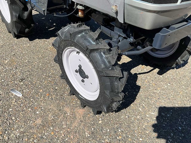 Iseki tm15 4wd minitractor - afbeelding 4 van  24