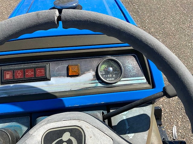 Iseki tm15 4wd minitractor - afbeelding 9 van  24