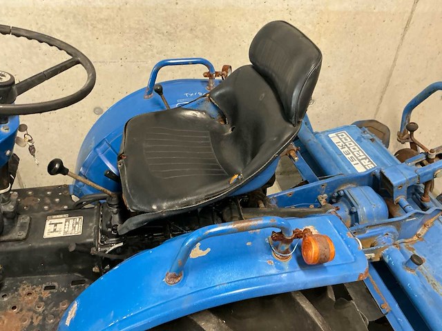 Iseki tx1300 minitractor - afbeelding 10 van  10