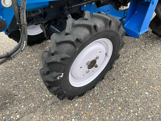 Iseki tx1410 4wd minitractor met voorlader - afbeelding 2 van  24