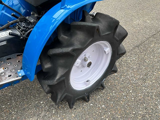 Iseki tx1410 4wd minitractor met voorlader - afbeelding 3 van  24
