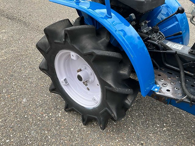Iseki tx1410 4wd minitractor met voorlader - afbeelding 4 van  24