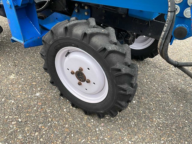 Iseki tx1410 4wd minitractor met voorlader - afbeelding 5 van  24