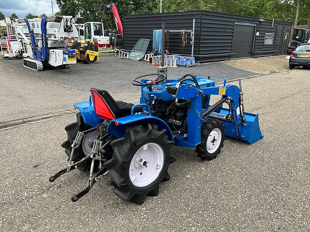 Iseki tx1410 4wd minitractor met voorlader - afbeelding 21 van  24