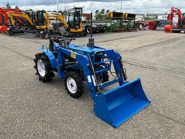 Iseki tx1410 4wd minitractor met voorlader - afbeelding 23 van  24