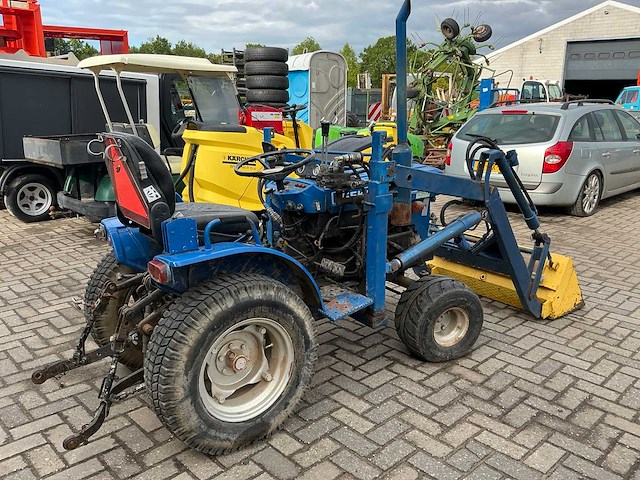 Iseki tx1500 tuinbouw tractor - afbeelding 8 van  14