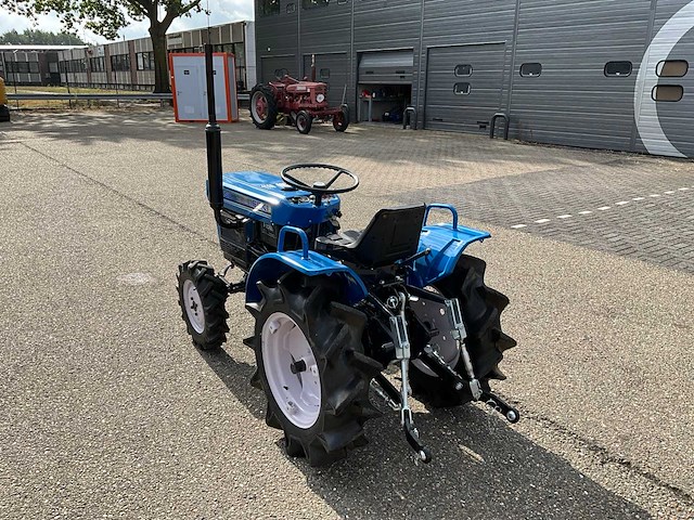 Iseki tx1510 4wd minitractor - afbeelding 5 van  8