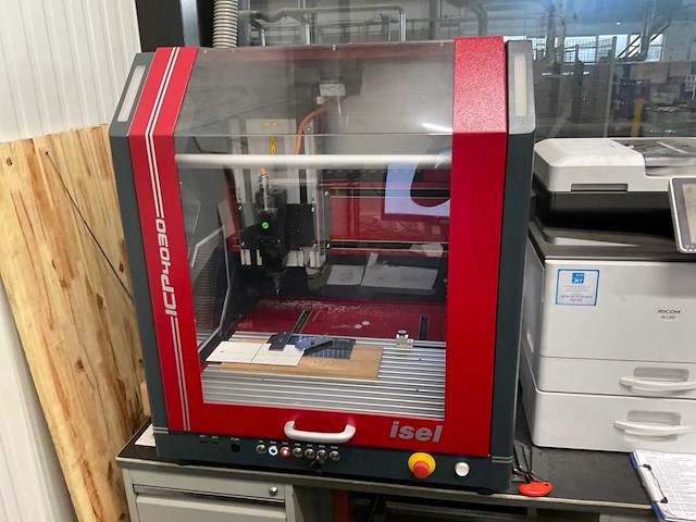 Isel icp 4030 cnc letter frees graveermachine - afbeelding 3 van  10