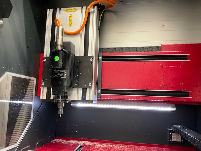 Isel icp 4030 cnc letter frees graveermachine - afbeelding 3 van  4