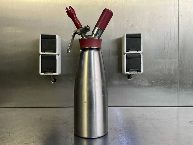 Isi - rvs slagroomspuit - afbeelding 1 van  3