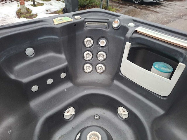 Island spa 6 persoons jacuzzi en buitenspa - afbeelding 2 van  34