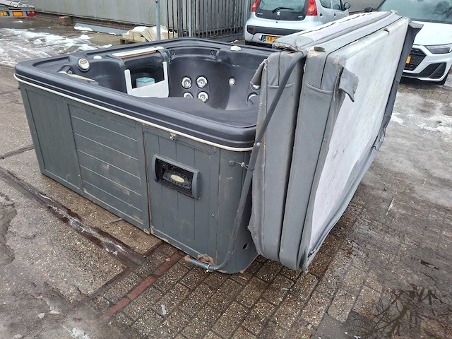 Island spa 6 persoons jacuzzi en buitenspa - afbeelding 19 van  34