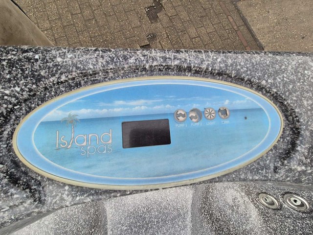 Island spa 7 persoons jacuzzi en buitenspa - afbeelding 16 van  23