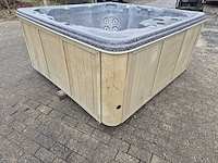 Island spa 7 persoons jacuzzi en buitenspa - afbeelding 1 van  25