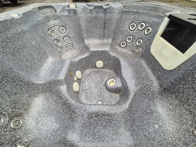 Island spa 7 persoons jacuzzi en buitenspa - afbeelding 8 van  26