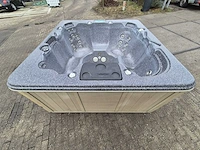 Island spa 7 persoons jacuzzi en buitenspa - afbeelding 4 van  26
