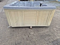Island spa 7 persoons jacuzzi en buitenspa - afbeelding 23 van  26