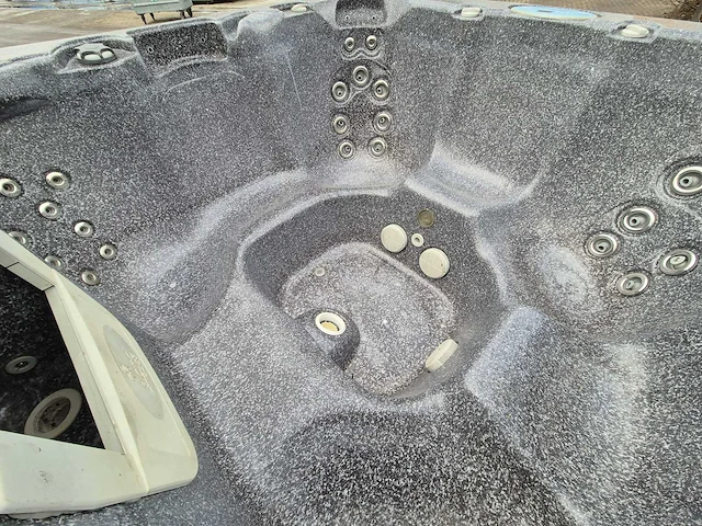 Island spa 7 persoons jacuzzi en buitenspa - afbeelding 4 van  26